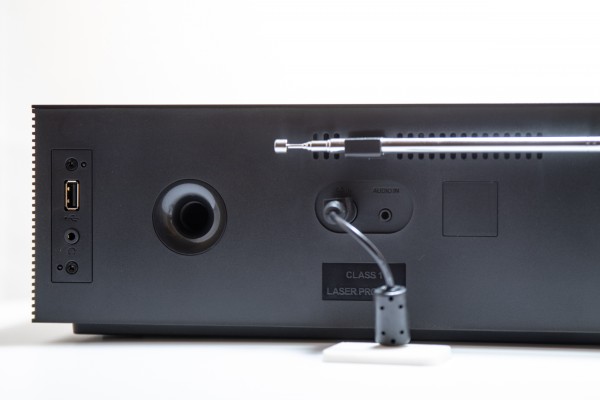 Soundmaster Stereo Musikcenter mit WLAN-Internet/DAB+/UKW-Radio, CD/MP3, USB, Bluetooth®, APP-Steuerung Blitzangebot