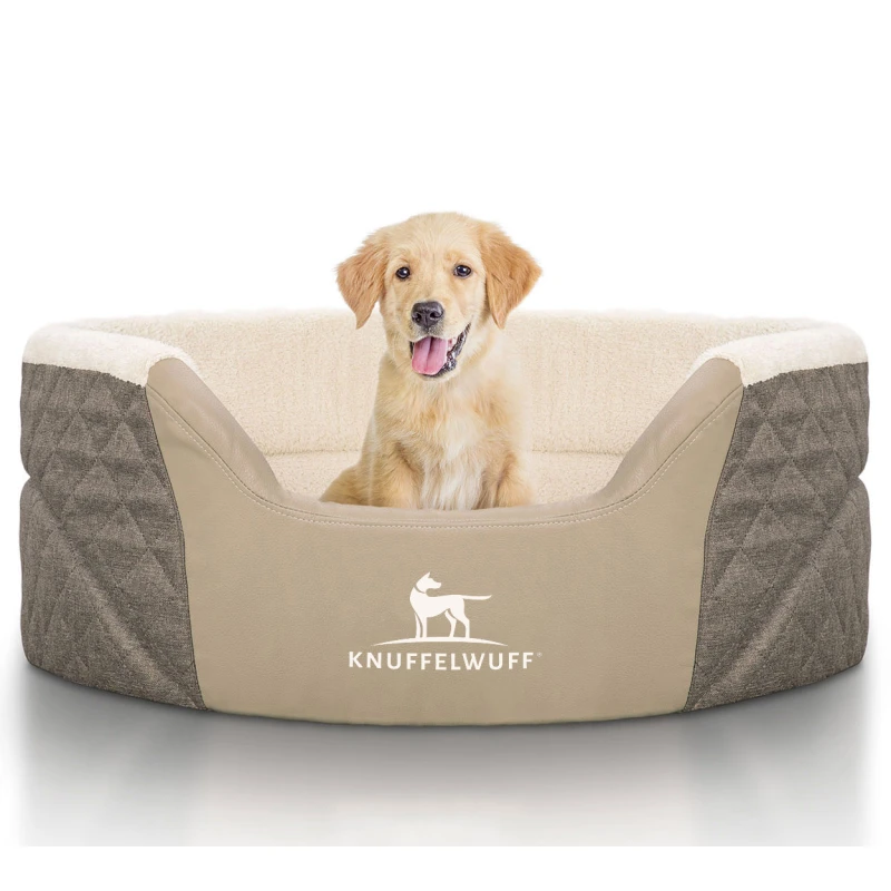 fressnapf Knuffelwuff Orthopädisches Hundebett Lena aus Velours und Kunstleder mit hohem Schaumstoffrand braun/ beige M-L