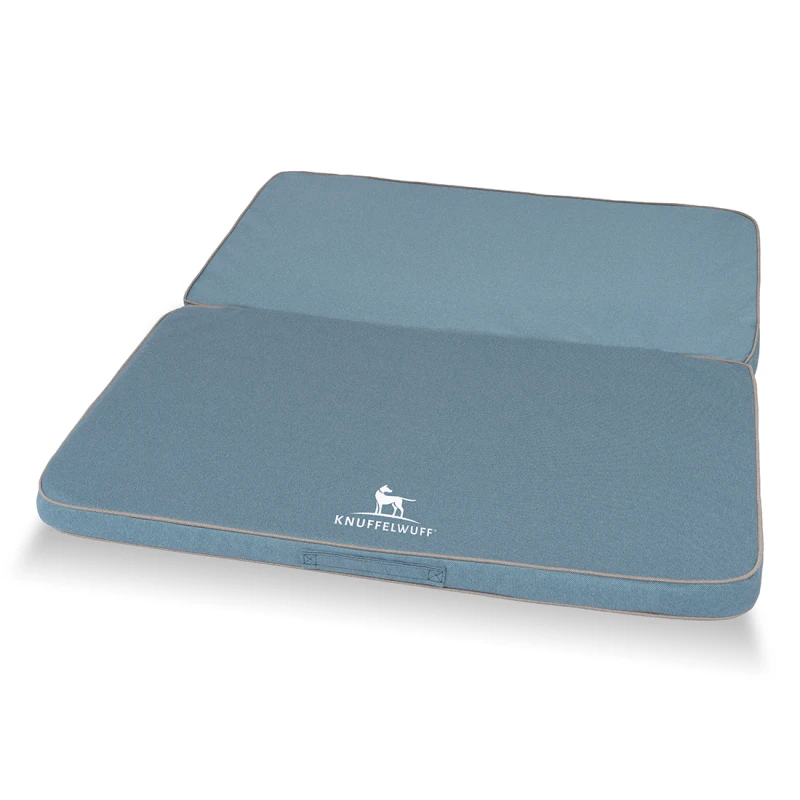 fressnapf Knuffelwuff Faltbare Reisematte Orthopädisch Roanoke aus Laser gestepptem Kunstleder hellblau M-L Outlet