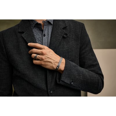 manufactum Herren-Armreif Sandguss Oxid Anthrazit Bis zu 50% Rabatt