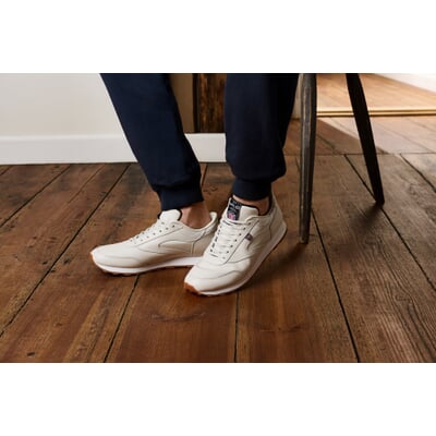 manufactum Herrensneaker Glattleder Naturweiß 50% Rabatt mit kostenlosem Versand