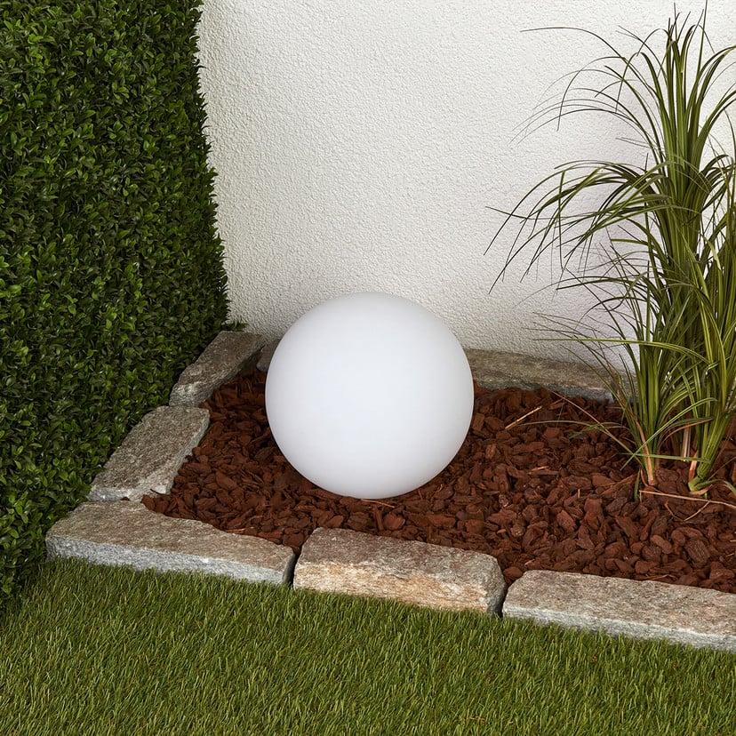 lampenwelt Lindby LED-Solarlampe Lago Ø 25 cm Kugel Erdspieß weiß Meist gekauft