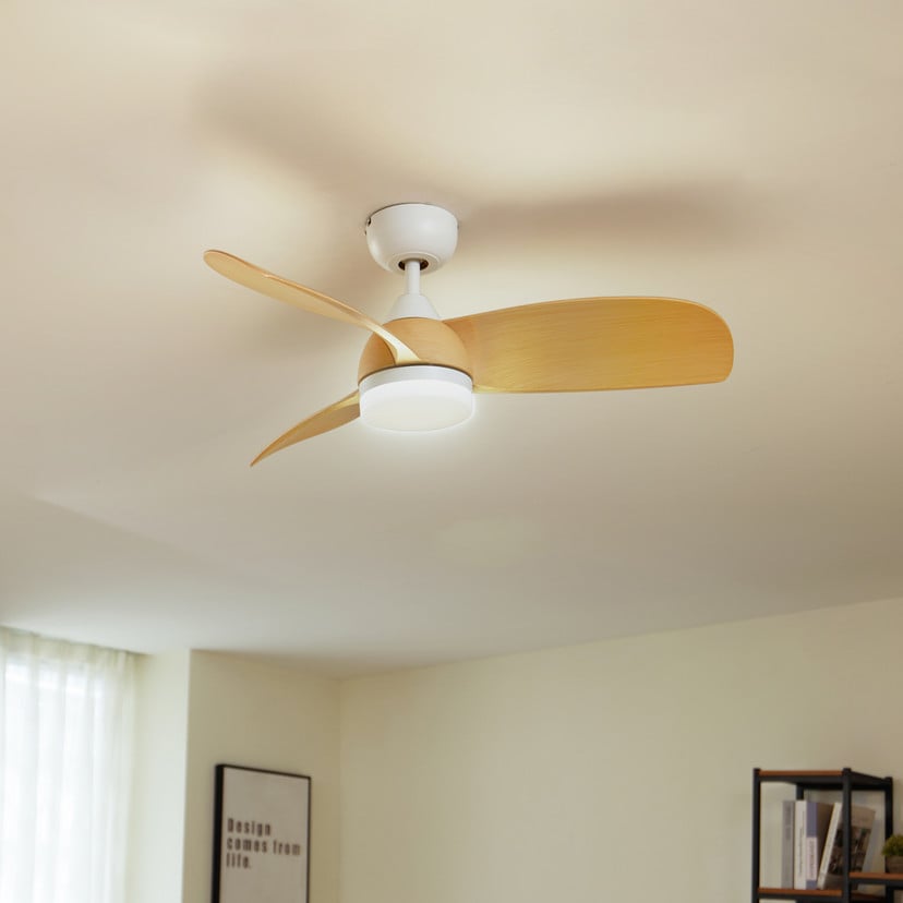 lampenwelt Lindby LED-Deckenventilator Enon weiß/holzfarben DC leise Vatertagsangebot
