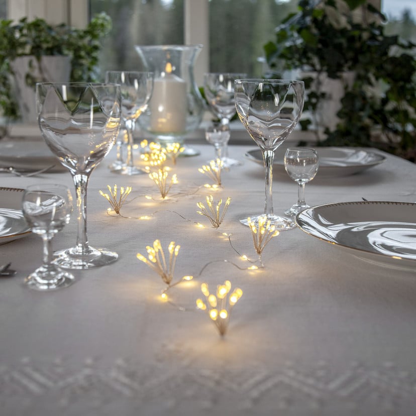 lampenwelt LED-Lichterkette Dew Drop Flower silber 140 cm Batterie Fabrikverkauf