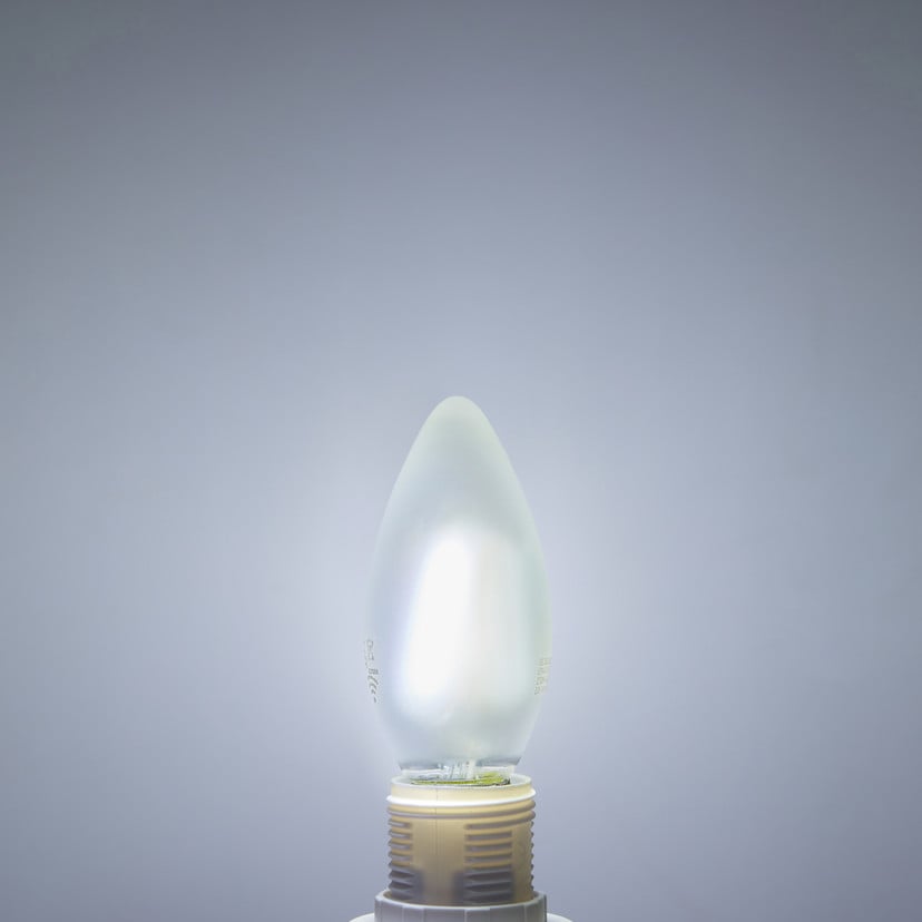 lampenwelt LUUMR Smart LED-Kerzenlampe E14 4 2 W matt CCT Tuya WLAN Meist gekauft